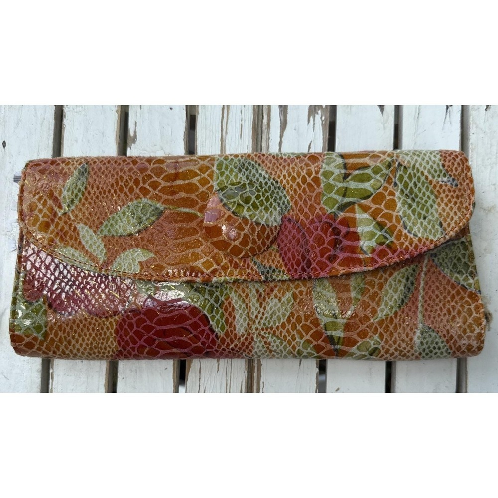 Hobo International Clutch Yellow Summer Bloom Patent Leather‎